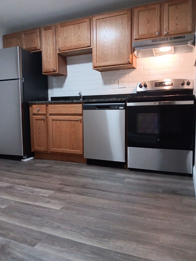 Leominster Apartment: 47 Princeton Street