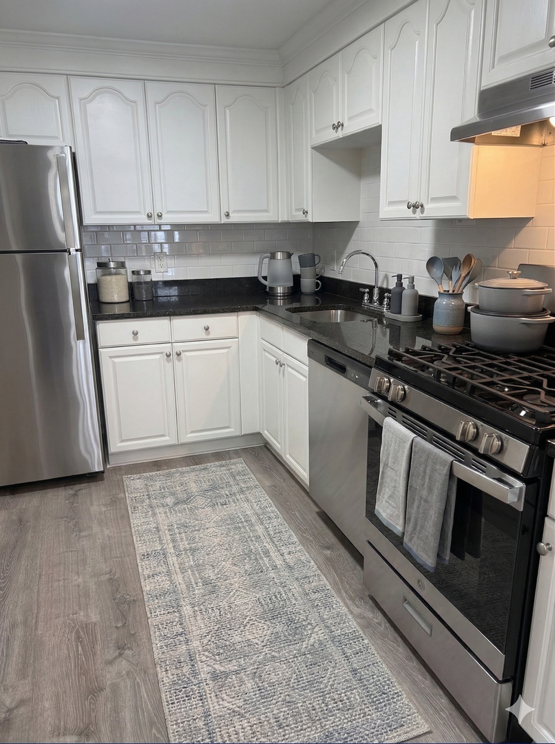 Billerica Apartment: 13-27 Kenmar Drive