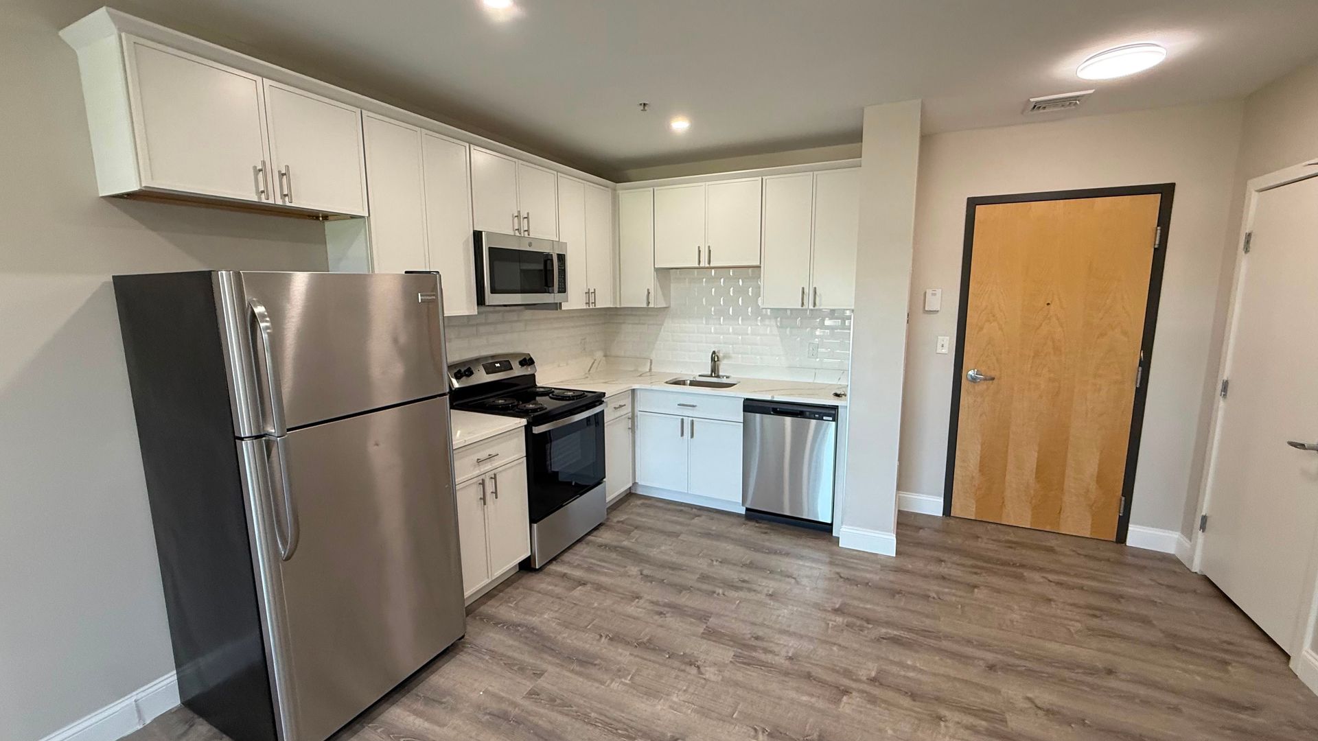Attleboro Apartment: 75 South Main St