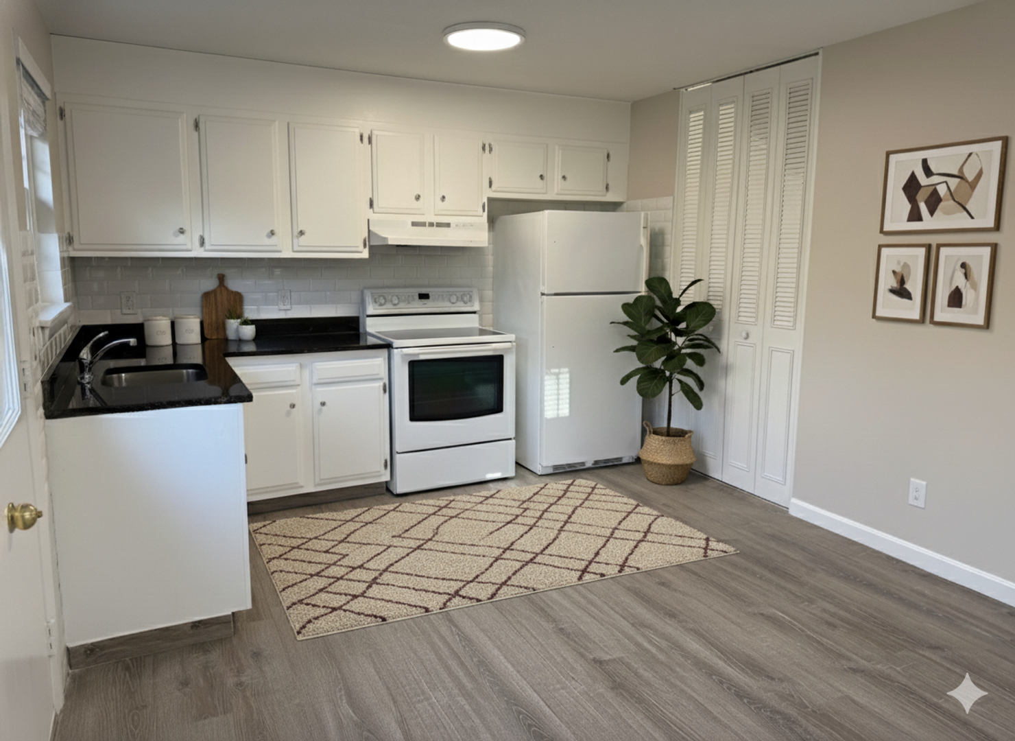 Leominster Apartment: 221 West Street