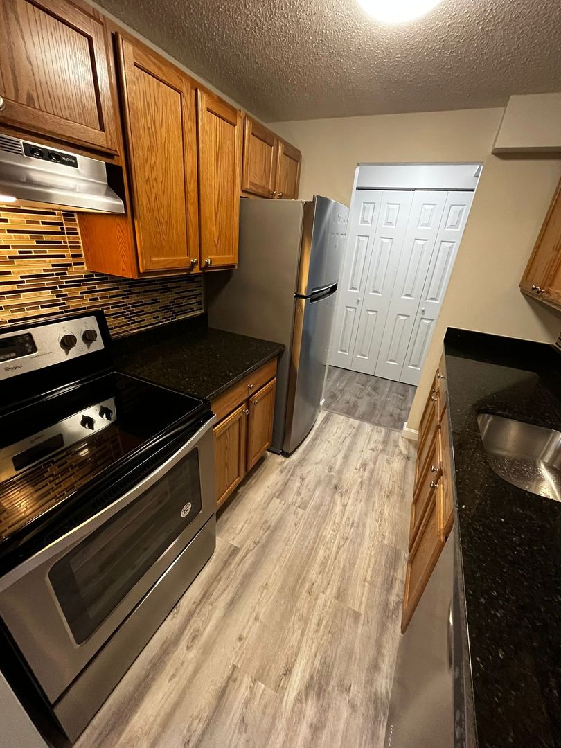 Leominster Apartment: 47 Princeton Street