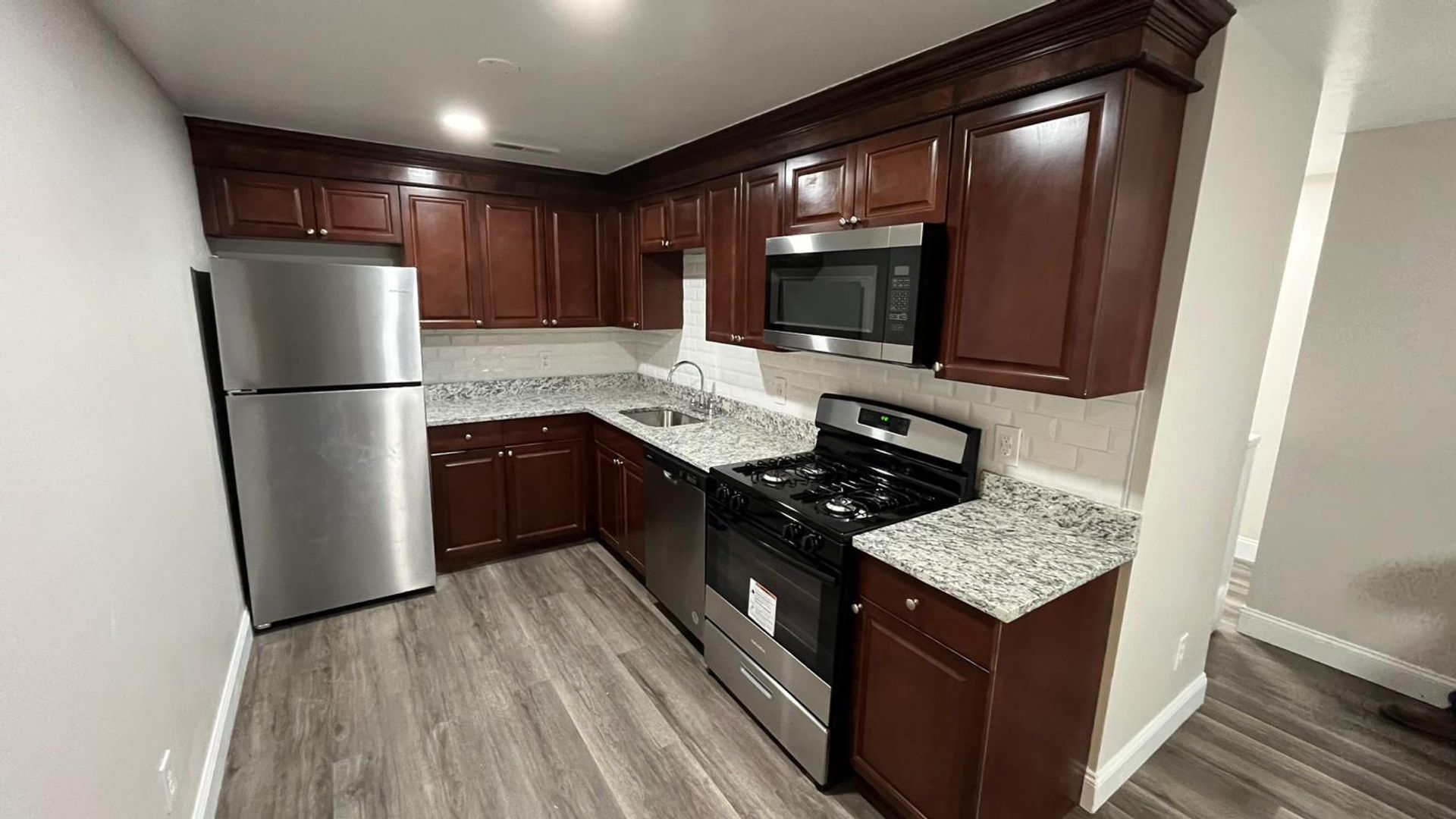 Billerica Apartment: 13-27 Kenmar Drive