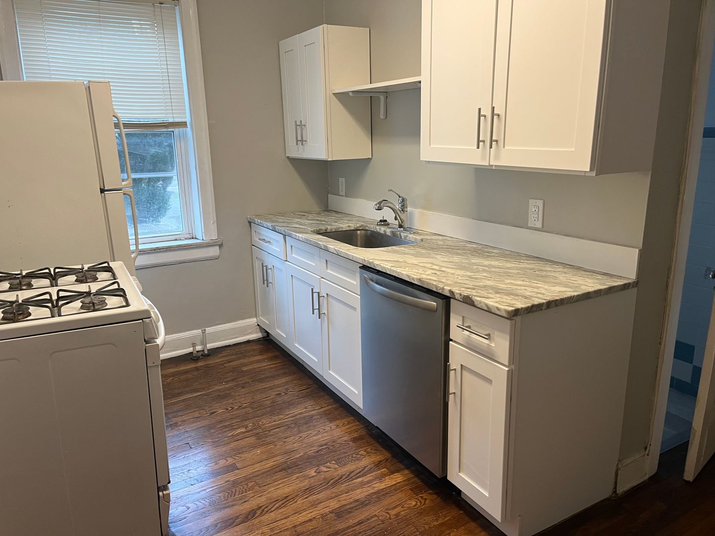 CINCINNATI Apartment: 2805 STRATFORD AVE.