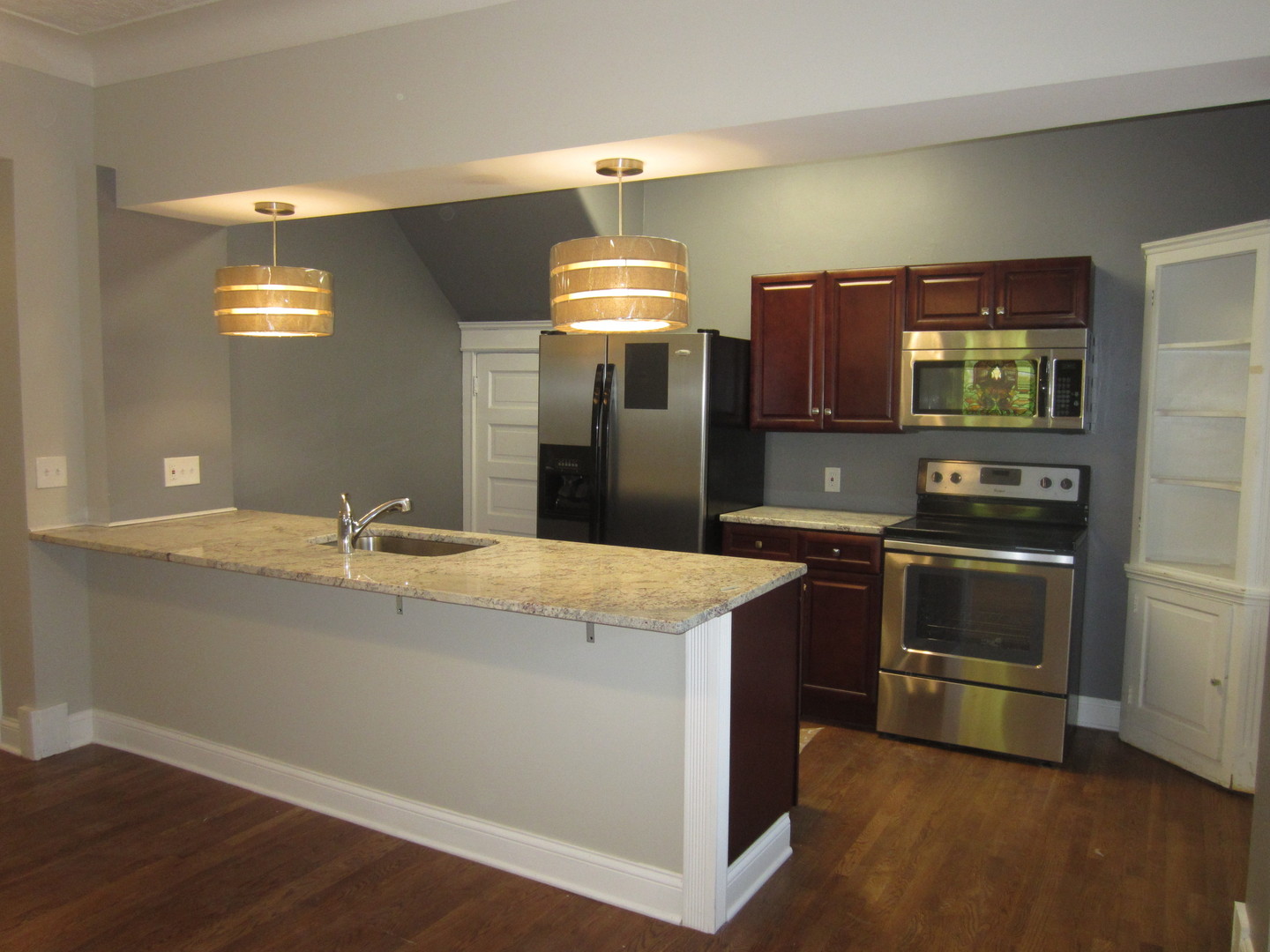 Cincinnati Apartment: 571-573 Howell Avenue