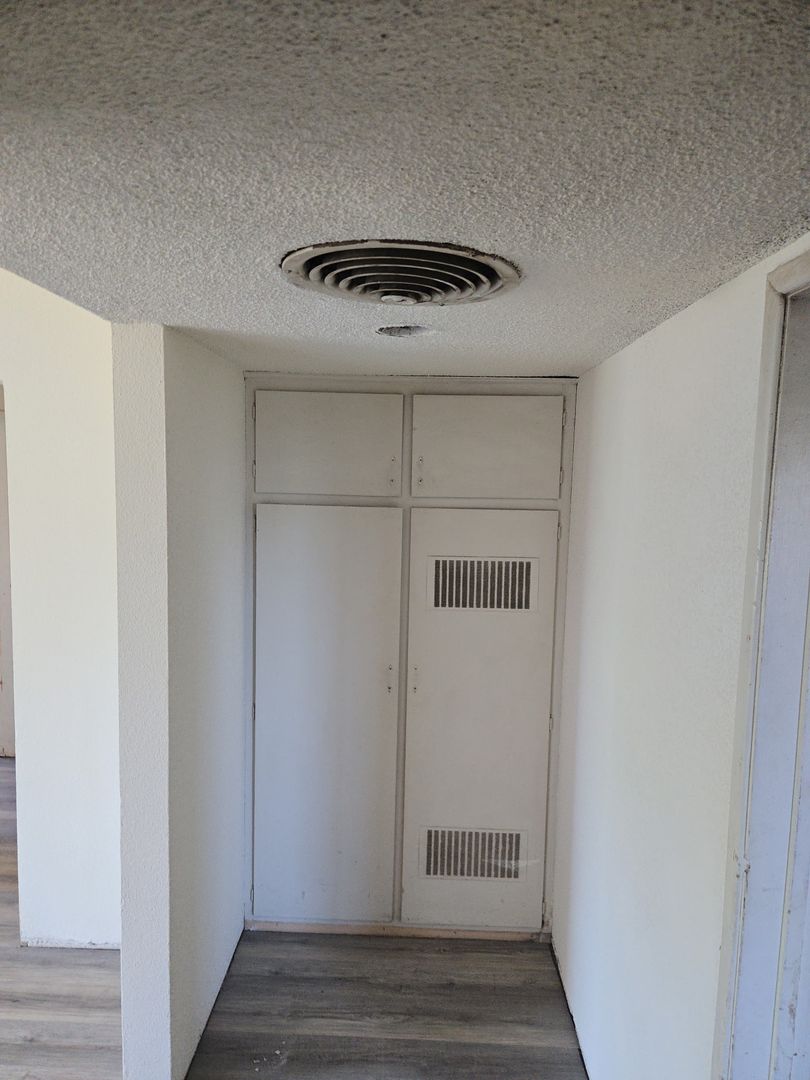 SAN JACINTO House: 344 E. 6TH ST