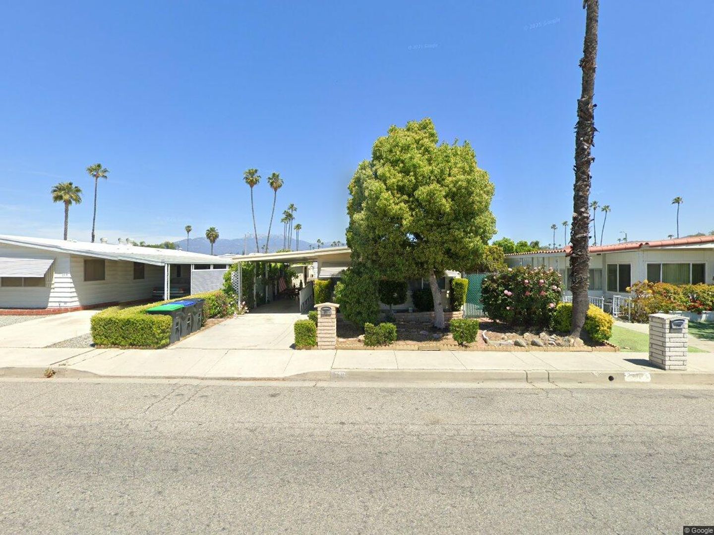 Hemet House: 780 S. Lyon