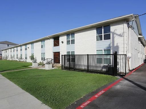 3307 Crestview Drive - Apt.110 – photo 1