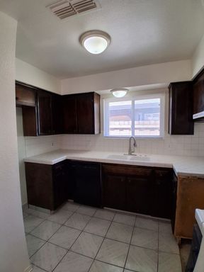 5083 W. Ashcroft Ave., Fresno, CA 93722