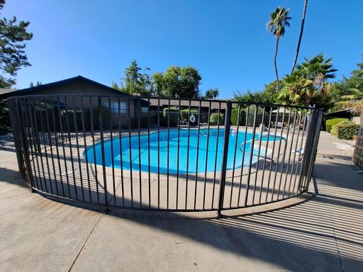 4945 N Harrison Ave, Fresno, CA 93704