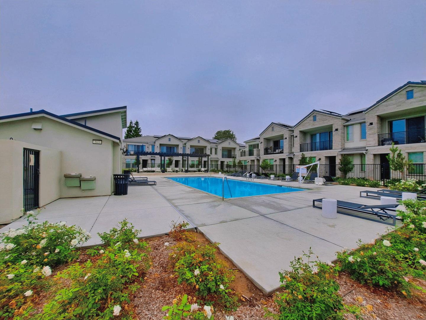 Clovis House: 476 W. Balsam Lane