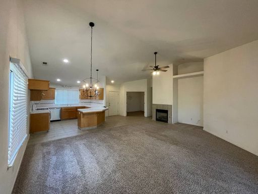 6175 W Scott Ave, Fresno, CA 93723
