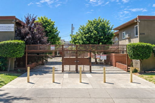 1331 E San Bruno Ave., #H, Fresno, CA 93710