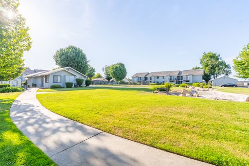 4444-4464 W Palo Alto Ave, Fresno, CA 93722