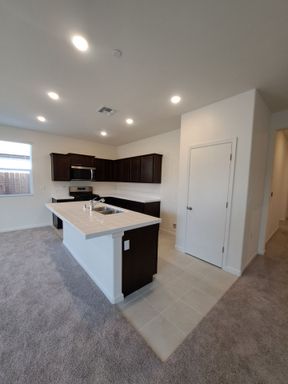603 N. Filbert Ave, Fresno, CA 93727