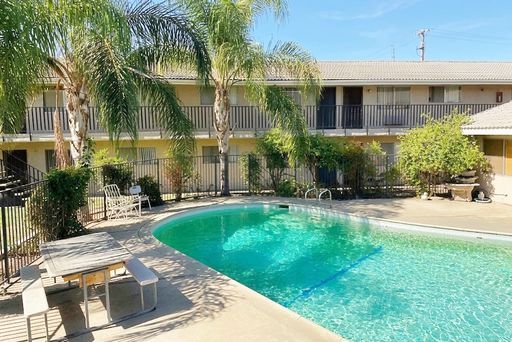 1905 E. Pontiac Way - 201, Fresno, CA 93726