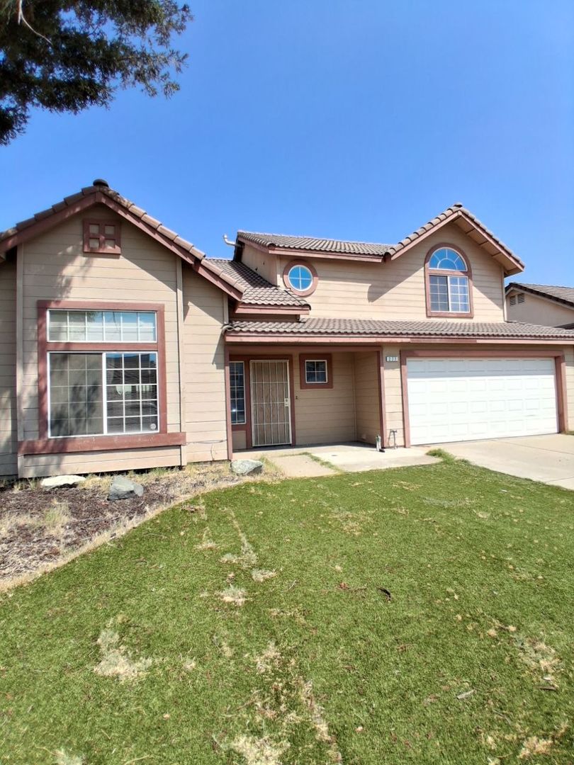 277 W. El Paso Ave. , Clovis, CA 93611