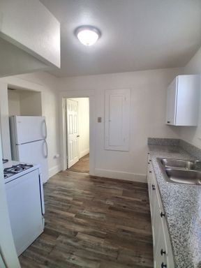 956 N. Farris Ave, Fresno, CA 93728