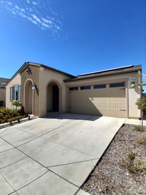 6572 E. Weathermaker Ave. , Fresno, CA 93727