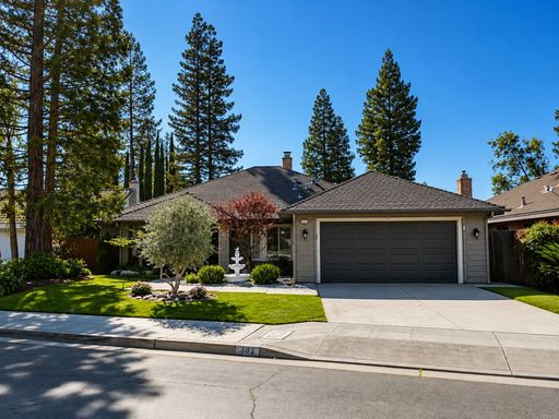 802 E. Catalina Cir, Fresno, CA 93730