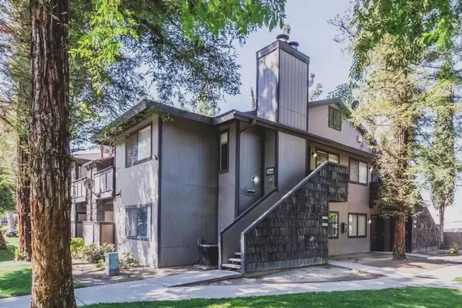 Fresno Condo: 1190 S Winery Ave #222