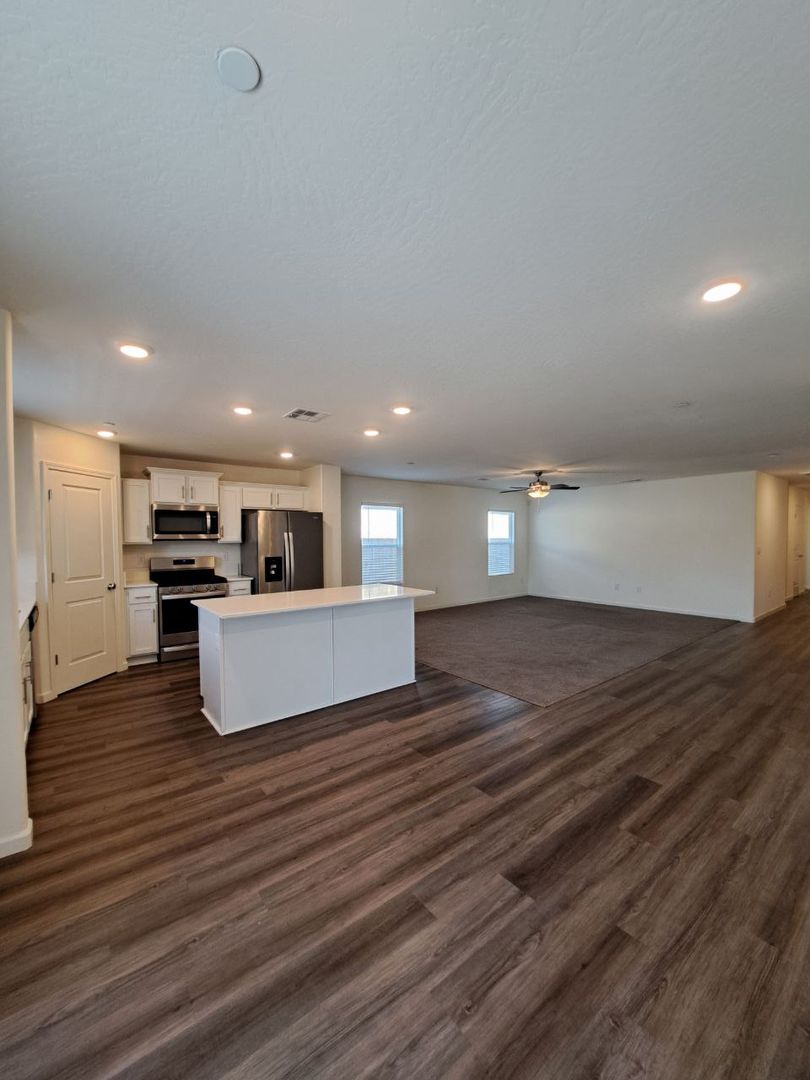 Madera House: 519 San Angelo Ave