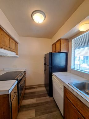 3749 N. Abby St., #201, Fresno, CA 93726