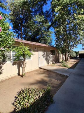 69 W. San Jose Ave, Clovis, CA 93612