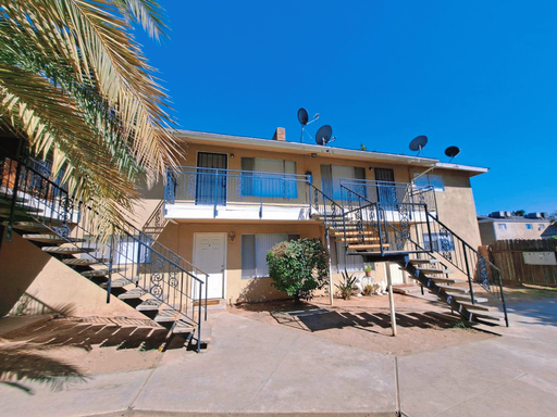 3331 E Sierra Madre Ave - D, Fresno, CA 93726