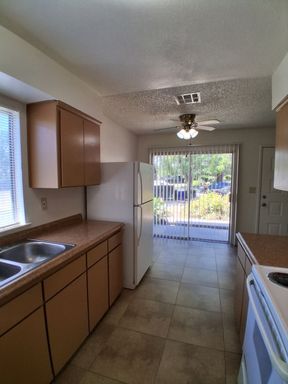 3037 W. Pontiac Way - 101, Fresno, CA 93722