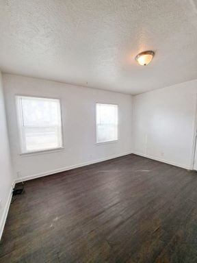 436 N Effie St, Fresno, CA 93701
