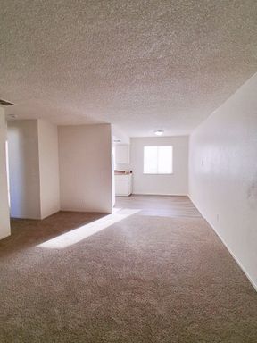 4837 E. Lane Ave. - 203, Fresno, CA 93727