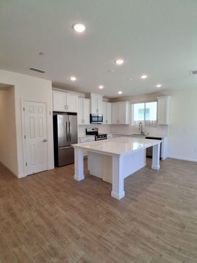 6609 E. Carmen Ave, Fresno, CA 93727