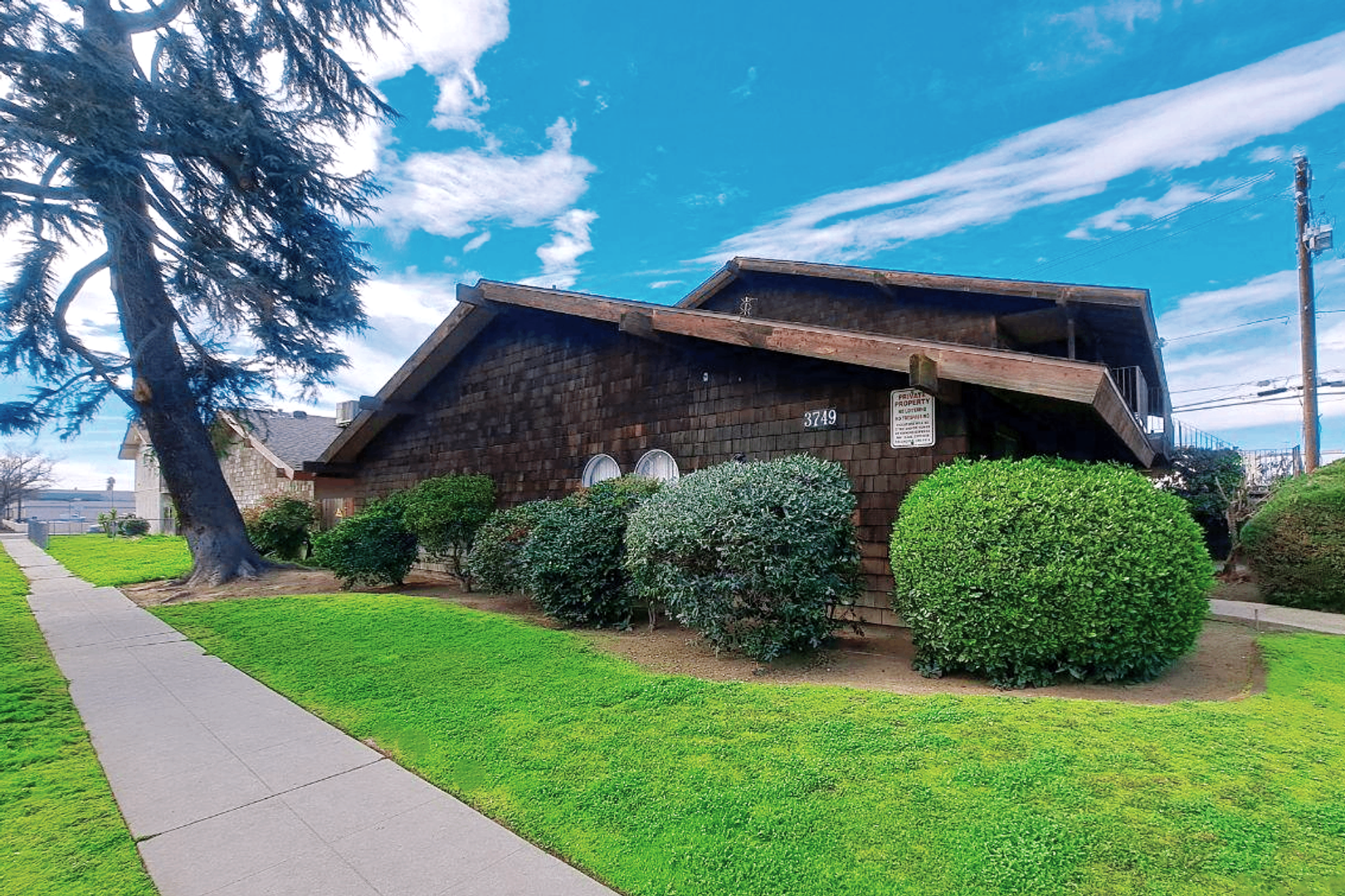 Fresno Apartment: 3749 N. Abby St.