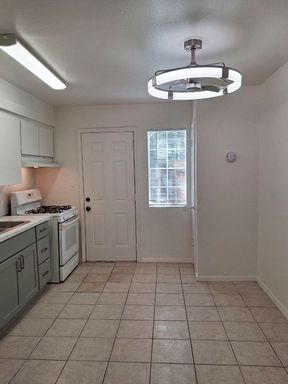 4072 E. Woodward Ave., #102, Fresno, CA 93702