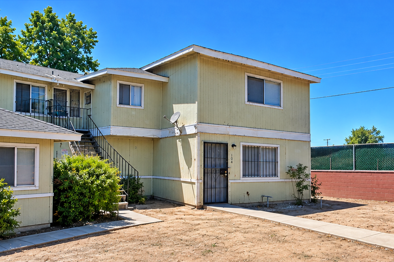 Fresno Apartment: 4841 E. Lane Ave