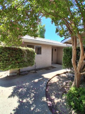 6061 N. Bungalow Lane #102 , Fresno, CA 93704