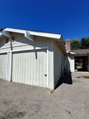 2306 N. Fruit Ave. - 101, Fresno, CA 93705