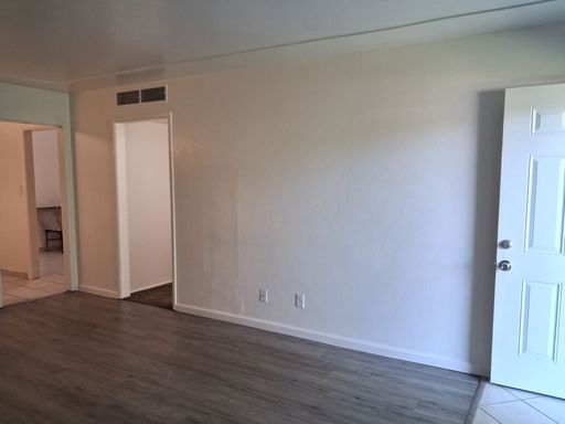 3336 E Clinton Ave, Fresno, CA 93703