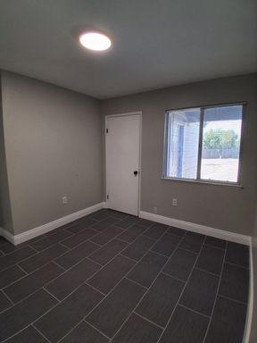 1452 S. College Ave., #102, Dinuba, CA 93618
