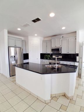 2551 S. Lind Ave, Fresno, CA 93725