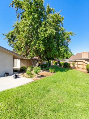 4597 N. Emerson Ave. - 103, Fresno, CA 93722