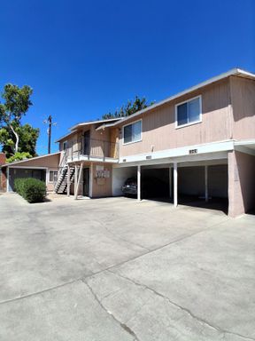 4845 E. Lane Ave., #201, Fresno, CA 93727