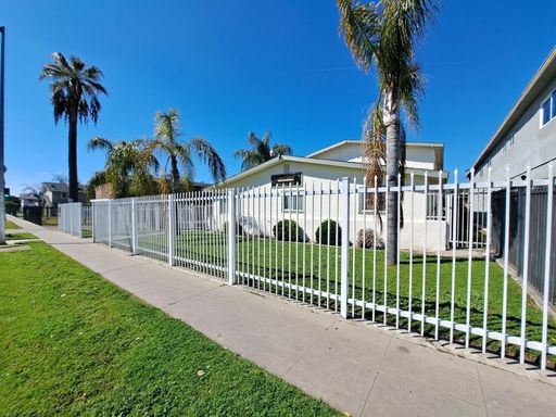 441 S. Dearing Ave., #H, Fresno, CA 93702