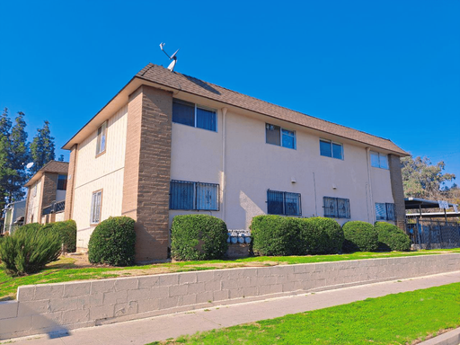 2029 E. Pontiac Way - A, Fresno, CA 93726