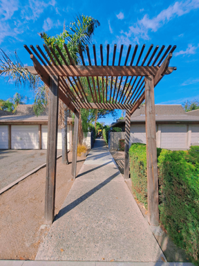 136 W. Dayton Ave., Fresno, CA 93705