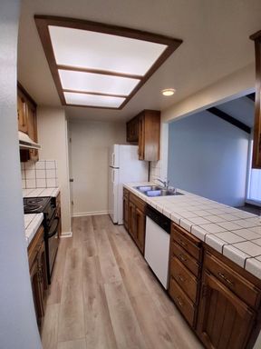 4593 N. Emerson Ave. - 102, Fresno, CA 93722