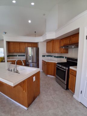 10374 N Sierra Vista, Fresno, CA 93730