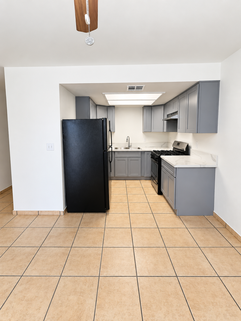 1362 N 8th St, 217, Fresno, CA 93703