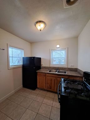 1222 E. Terrace Ave., Fresno, CA 93704