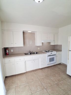 2610 Lind Ave - A, Clovis, CA 93612
